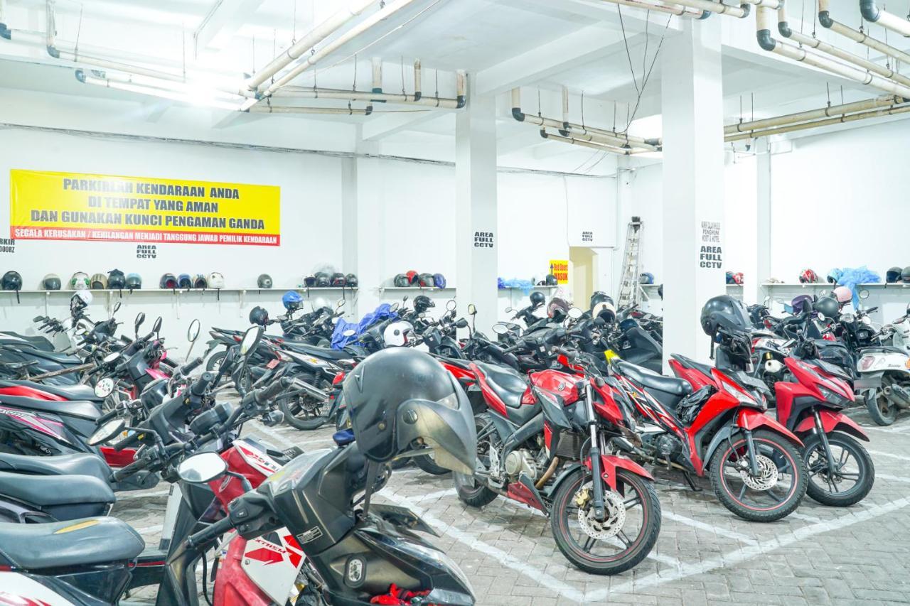 Asrama Singgahsini Near Upn Veteran Jawa Timur Surabaya