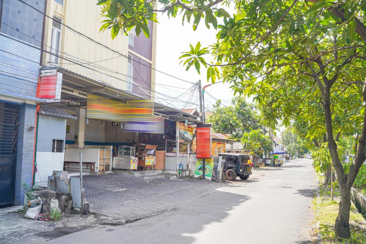 Asrama Singgahsini Near Upn Veteran Jawa Timur *